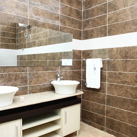 Heritage Courtyard Hotel 3*