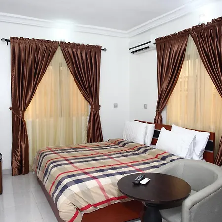 Heritage Courtyard Hotel 3*